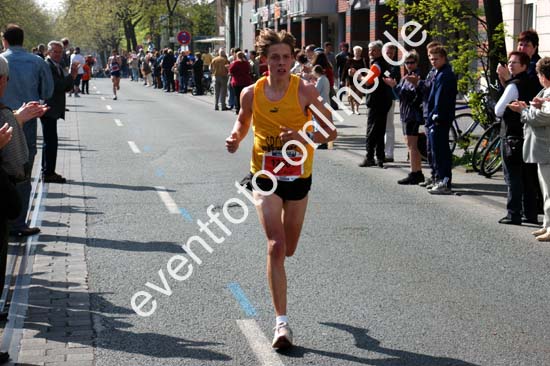 04-04-25-marathon-0148-p