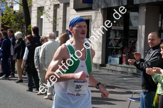 04-04-25-marathon-0163-p