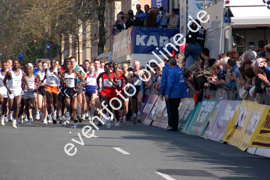 04-04-25-marathon-0077-p