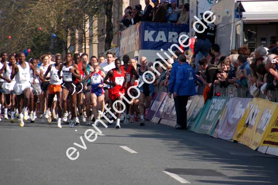 04-04-25-marathon-0078-p