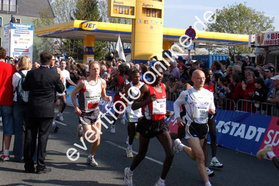 04-04-25-marathon-0081-p