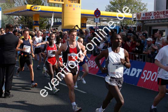 04-04-25-marathon-0083-p